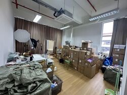 A'posh Bizhub (D27), Factory #586612921